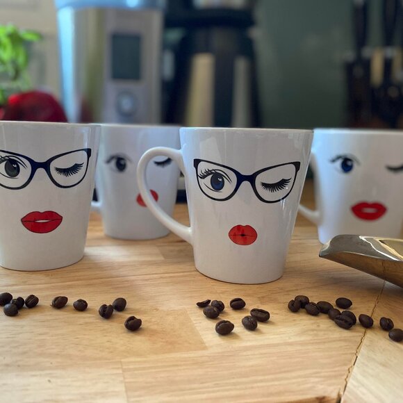 Lady Mug - Picture 2 of 3